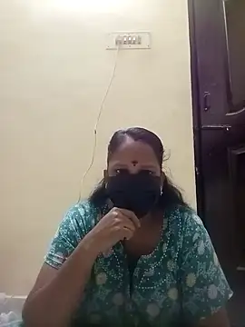 Snapshot of tamilammu1431 chatting on 10/28/25, 01:42 tamilammu1431 online show from 10/28/25, 01:42