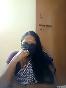 Snapshot of tamilammu1431 chatting on 11/01/25, 03:52 tamilammu1431 online show from 11/01/25, 03:52