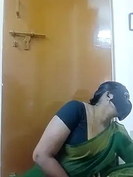 tamilammu1431 online show from 12/22/25, 02:47