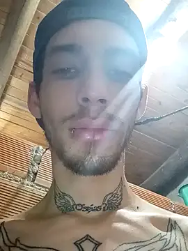 Leonel18cm online show from 10/25/25, 01:35