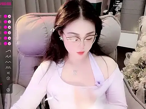 Monica-666888- online show from 10/31/25, 06:47