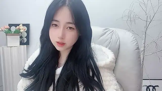 Love-hanzaizai718 online show from 11/20/25, 02:17