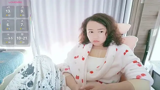 Snapshot of Doit6 chatting on 11/23/25, 06:35 Doit6 online show from 11/23/25, 06:35