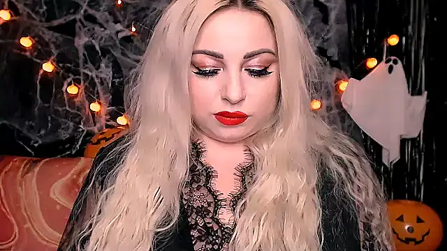 Renee Cherry online show from 11/01/25, 02:02