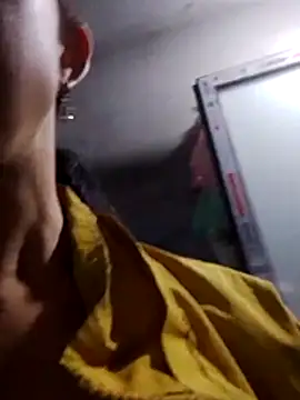 Snapshot of TRIEUTRIEU20 chatting on 10/27/25, 12:20 TRIEUTRIEU20 online show from 10/27/25, 12:20