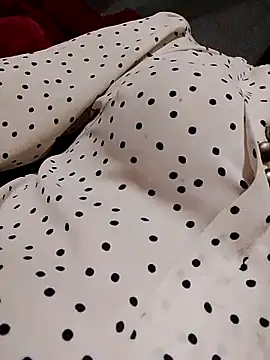 Snapshot of TRIEUTRIEU20 chatting on 10/29/25, 02:41 TRIEUTRIEU20 online show from 10/29/25, 02:41