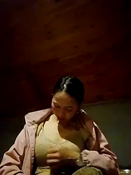 Snapshot of TRIEUTRIEU20 chatting on 10/31/25, 12:50 TRIEUTRIEU20 online show from 10/31/25, 12:50