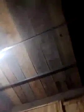 Snapshot of TRIEUTRIEU20 chatting on 11/18/25, 01:00 TRIEUTRIEU20 online show from 11/18/25, 01:00