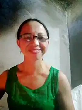 Snapshot of TRIEUTRIEU20 chatting on 11/25/25, 03:39 TRIEUTRIEU20 online show from 11/25/25, 03:39