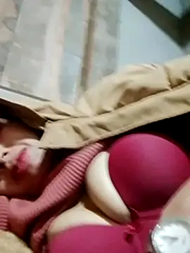 Snapshot of TRIEUTRIEU20 chatting on 12/04/25, 09:34 TRIEUTRIEU20 online show from 12/04/25, 09:34