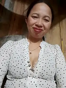 TRIEUTRIEU20 online show from 03/23/26, 10:52