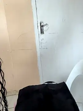 Nicole bash online show from 12/22/25, 07:05