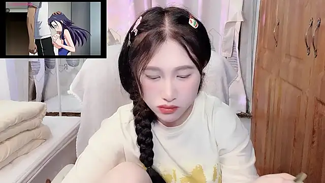 anna-888- online show from 10/30/25, 03:35