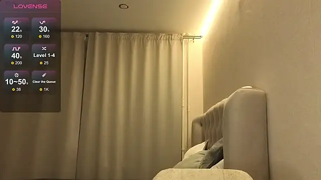 Oliver star boy  online show from 02/04/26, 04:57