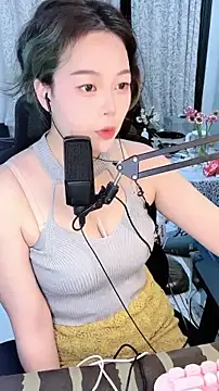 Snapshot of xiaobao-1188 chatting on 11/15/25, 05:31 xiaobao-1188 online show from 11/15/25, 05:31