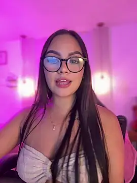 amber white15 online show from 02/19/26, 02:40