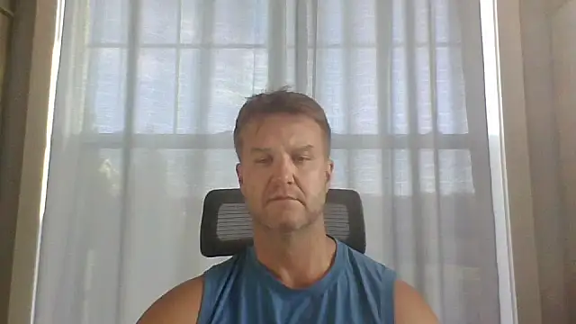 Snapshot of 45andfit1 chatting on 10/28/25, 01:14 45andfit1 online show from 10/28/25, 01:14