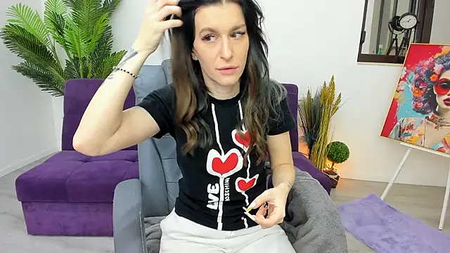 Arya Anna online show from 02/01/26, 05:39