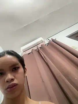 Snapshot of Candicemeow chatting on 06/11/26, 02:22 Candicemeow online show from 06/11/26, 02:22