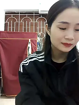 Snapshot of Pig_pig11 chatting on 10/26/25, 01:39 Pig pig11 online show from 10/26/25, 01:39