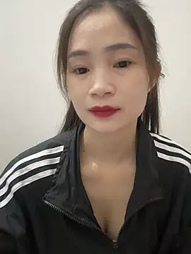 Pig pig11 online show from 11/12/25, 11:25