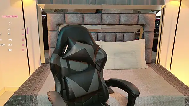 Bella Clark2 online show from 01/15/26, 02:32