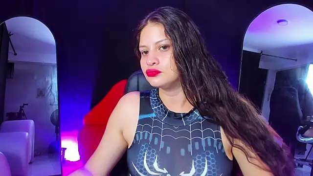 Snapshot of Esmesweet23 chatting on 11/30/25, 04:55 Esmesweet23 online show from 11/30/25, 04:55