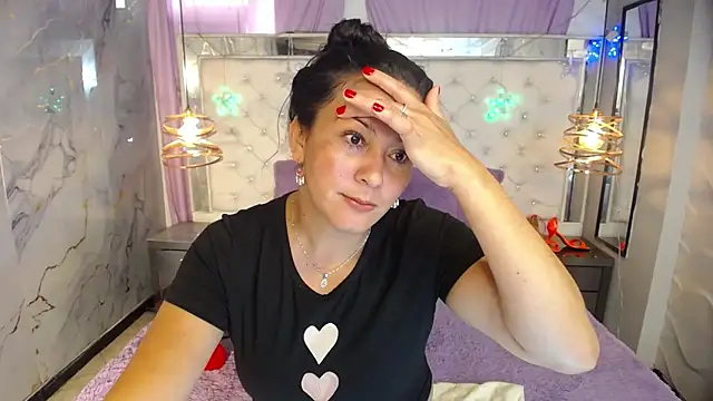 Melissa-roberts online show from 12/22/25, 08:39