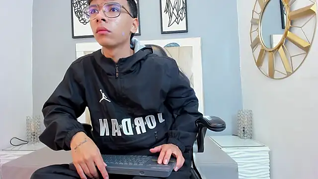 adams bobby online show from 03/08/26, 10:52