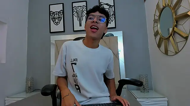 adams bobby online show from 04/24/26, 11:12