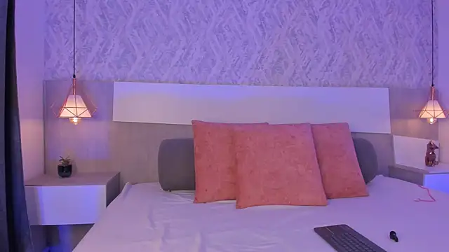 Vittoria  rossi online show from 04/10/26, 03:39