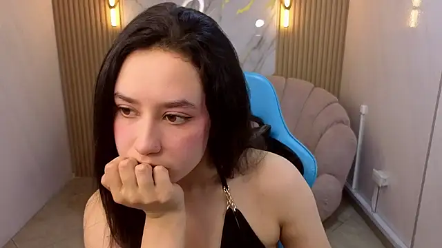 Aleja05 b online show from 11/15/25, 08:27