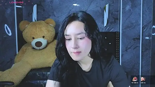 Aleja05 b online show from 12/14/25, 03:17