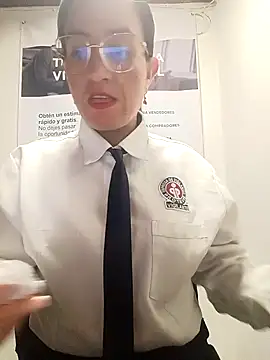 Valentina--1 online show from 04/22/26, 10:06