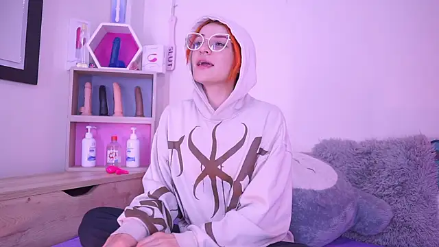 celeste blazze  online show from 11/06/25, 02:18