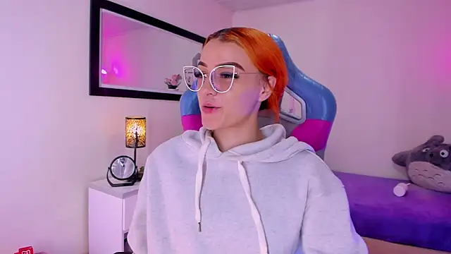 celeste blazze  online show from 02/16/26, 04:25