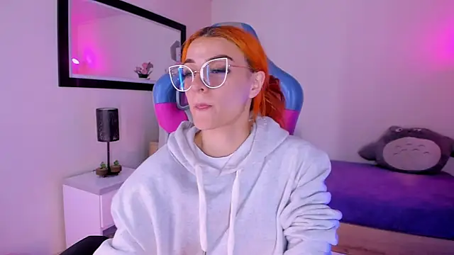 celeste blazze  online show from 02/17/26, 04:46