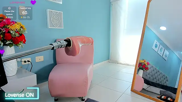 Luna Raay online show from 04/22/26, 05:58