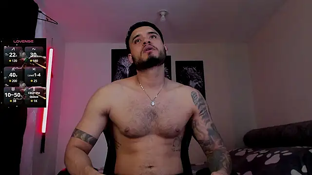 AUSTINN TORRES online show from 02/06/26, 12:04