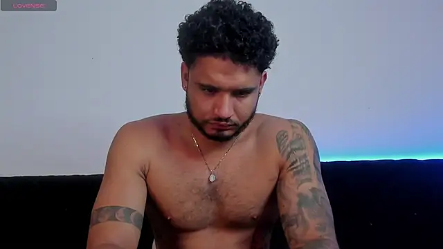 AUSTINN TORRES online show from 04/16/26, 08:04