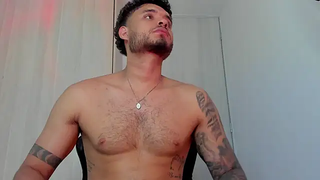 AUSTINN TORRES online show from 07/23/26, 01:19