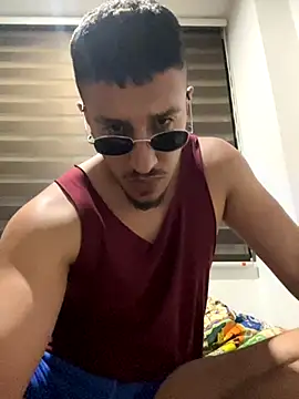 Snapshot of venus_girego chatting on 10/29/25, 04:26 venus girego online show from 10/29/25, 04:26