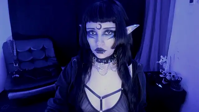 Snapshot of Yueeclipsa chatting on 01/18/26, 04:49 Yueeclipsa online show from 01/18/26, 04:49