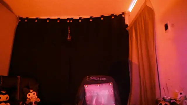 Snapshot of Yueeclipsa chatting on 02/06/26, 05:23 Yueeclipsa online show from 02/06/26, 05:23