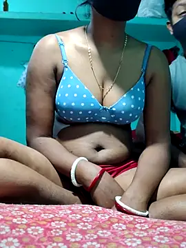 Snapshot of manosi98 chatting on 02/01/26, 05:11 manosi98 online show from 02/01/26, 05:11