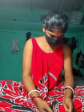 Snapshot of manosi98 chatting on 02/10/26, 10:19 manosi98 online show from 02/10/26, 10:19