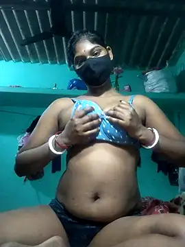 Snapshot of manosi98 chatting on 03/02/26, 07:43 manosi98 online show from 03/02/26, 07:43