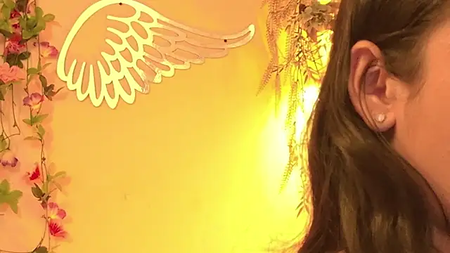 ISA NIXON online show from 04/11/26, 10:25