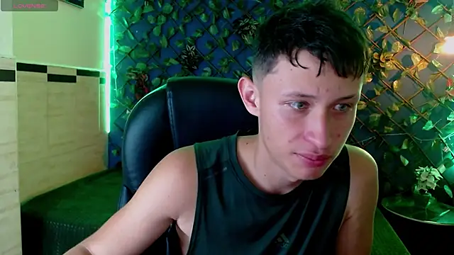 Garuo 18 online show from 12/05/25, 06:59