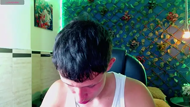 Garuo 18 online show from 12/18/25, 02:39